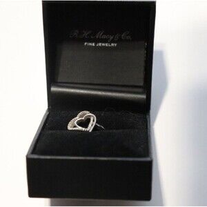 R.H.‎ Macy & Co Heart Ring